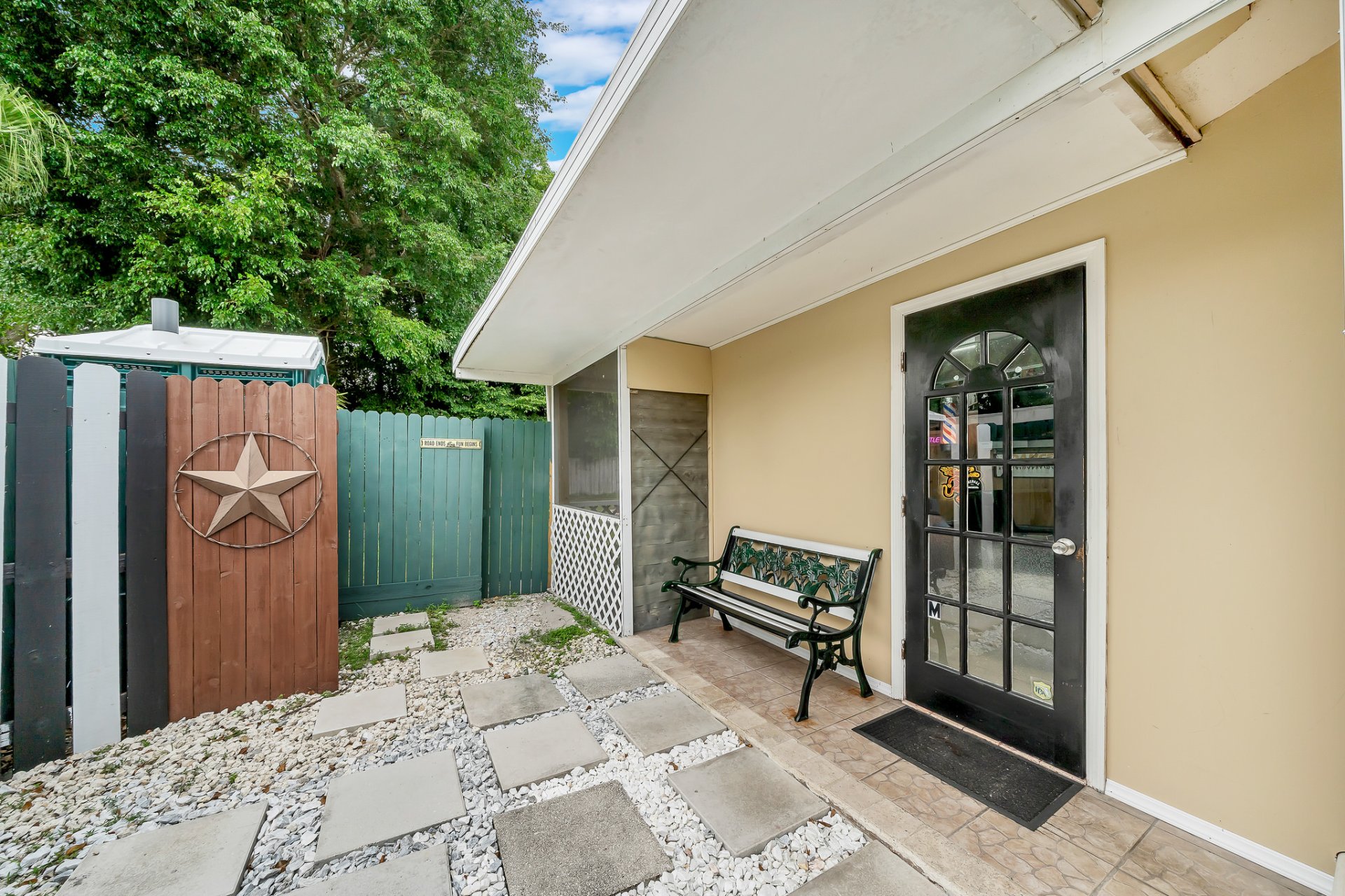 Barbershop & Home For Sale - Image 3
